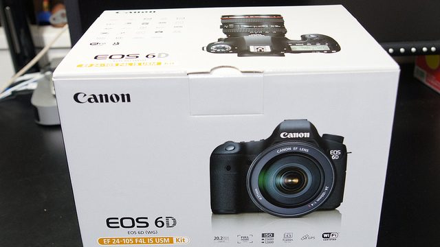 Canonのデジタル一眼レフ「EOS 6D」購入！開封の儀を行ったぞ！