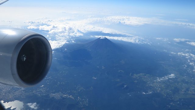 Canon「PowerShotS120」で上空およそ1万ｍから富士山を撮影してきたぞ！