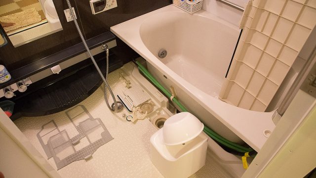 【東京・神奈川・埼玉】ハウスクリーニング体験！お風呂の掃除をプロに頼んだらめちゃ綺麗になったぞ！