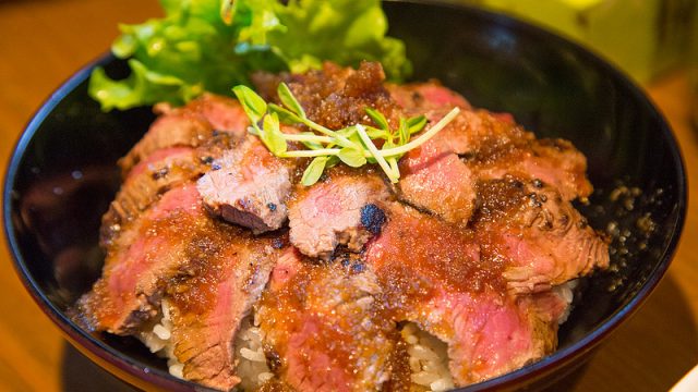 蒲田「肉丼の店」は肉好きなら飛んで行け！ローストビーフ丼・ステーキ丼がスゴイぞ！