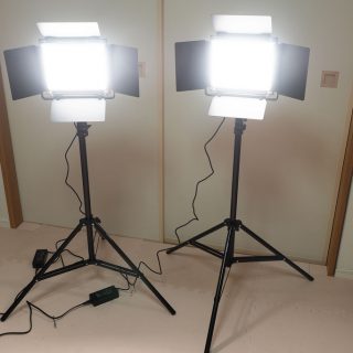 室内・野外での撮影用の照明に！NEEWERのLEDライト＋スタンドセットが便利だぞ！
