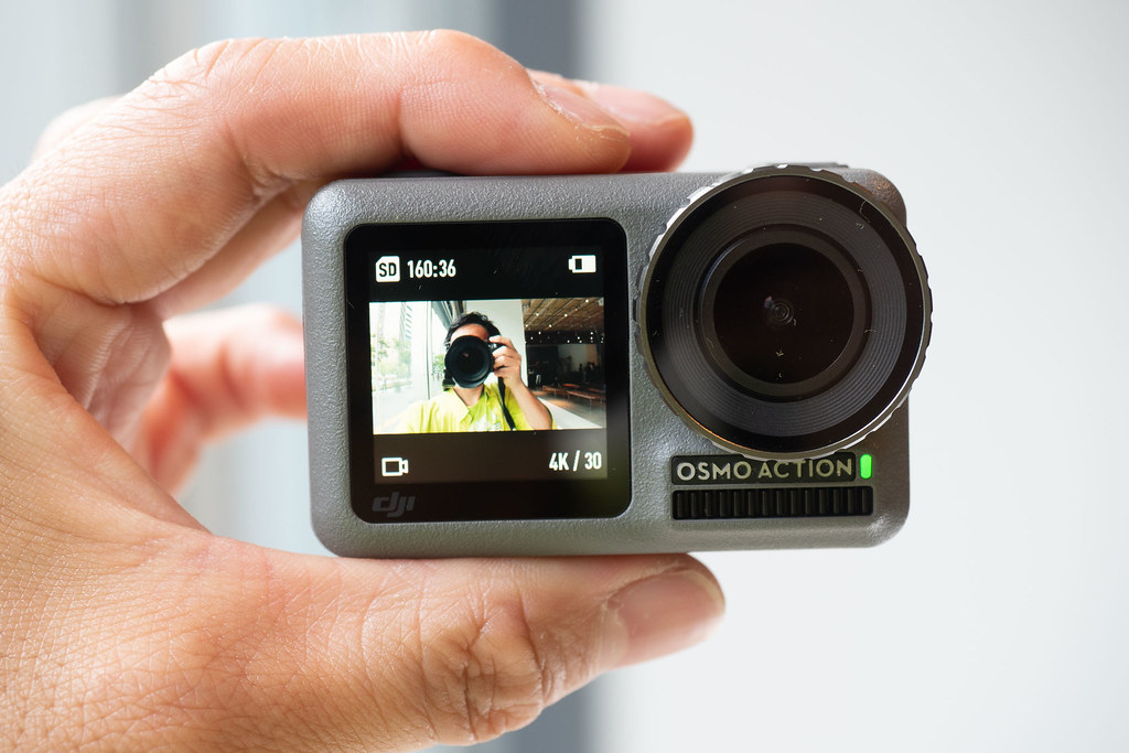 GoPro対抗！DJIのデュアルモニタのアクションカム｢OSMO Action｣が発売 