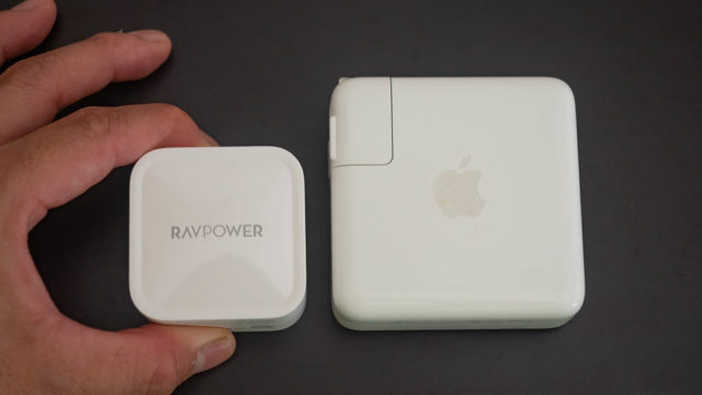 【世界最小】純正ACアダプタの半分以下のサイズ！MacBookPro用にはこれが良いぞ！