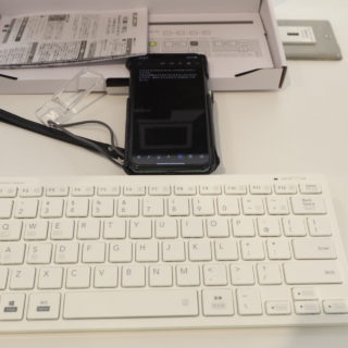 急遽iPhone用のキーボードが必要になったので、ELECOMの薄型軽量のキーボードを購入したぞ！
