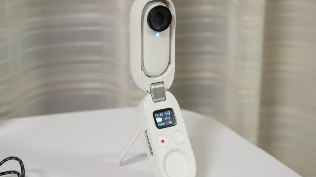 超小型アクションカメラInsta360 GO 2購入！自撮り棒や液晶付きケースが良い感じだぞ！