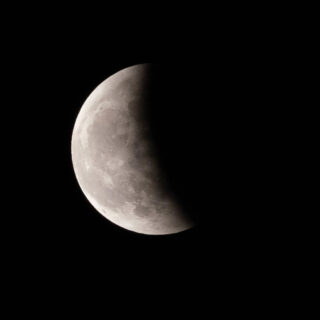 2022年11月8日の皆既月食をOM-1で撮影したぞ！ #皆既月食