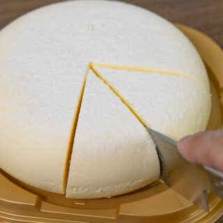 宝塚北SA限定チーズケーキ「ヒトツカラ」が濃厚なのにさわやかで美味しいぞ！