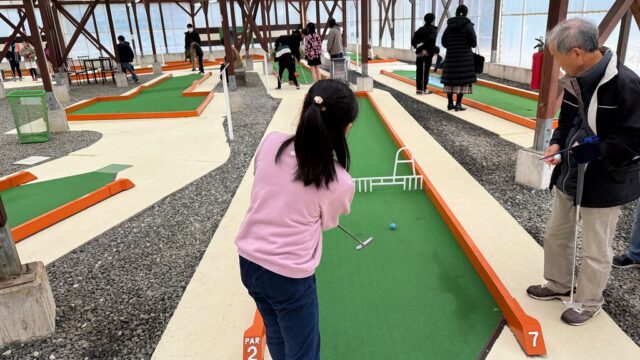 愛媛県松山市にある「パットゴルフ matsuyama」が雨天でも冬でも楽しめるぞ！