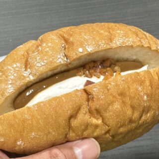 ファミマのスイーツパン！「」がしっとり食感で美味しいぞ！