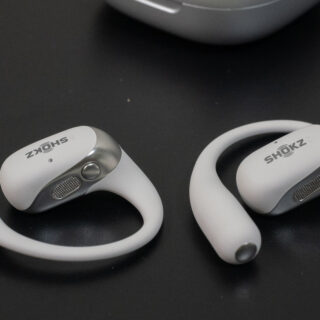 オープンイヤー型イヤホンShokz OpenFit 2+がワイヤレス充電＋Dolby Audio搭載で新登場だぞ！