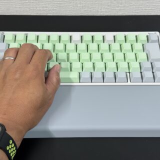 バード電子からシリコン製HHKB専用パームレストが発売！しっとり柔らかくて使い勝手良いぞ！