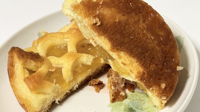 ファミマ「アップルパイタルト×クイニーアマン」がしっとりカリッと美味しいぞ！