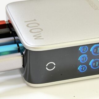 UGREEN 100W PD 充電器 5ポートが画面付きで便利だぞ！